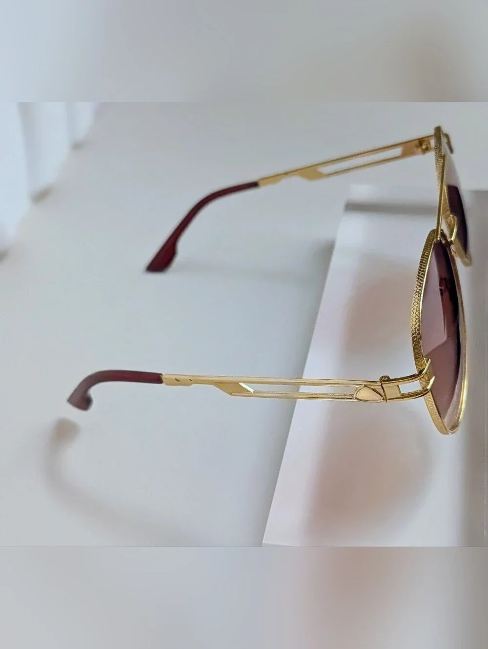 Gold Frame Pink Gradient Aviator Sunglasses